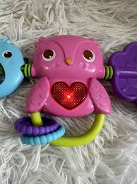 Preços baixos em Assento de Carro de Bebê Rosa Bright Starts Acessórios