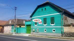 Casa are o deschidere de aproximativ 14 metri la strada, oferind acces auto in curte. Casa Libera De Vanzare In Sura Mare Sibiu Id 9307