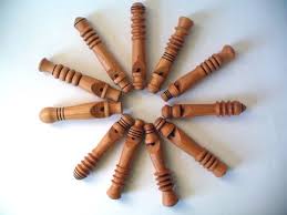 Wooden Whistles For A Wassailing Another Great Wood Turned Gift Idea But There Are No Instructions With The Li Wood Turning Projects Wood Turning Wood Crafts