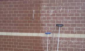 They're almost synonymous with the australian home, providing practicality and beauty at the same time. Brick Cleaning Excess Mortar Removal Get A Free Quote Kleenit