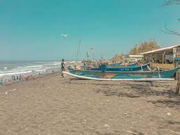 Liburan seru ke pantai watu godeg lumajang. Pantai Watu Pecak Nikmatnya Semilir Angin Di Lumajang