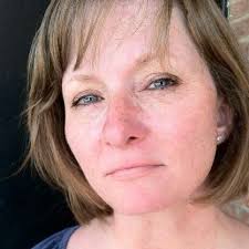 Tracy Strouse's Instagram, Twitter & Facebook