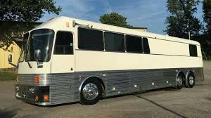 Pin By Lorenzo Rodriguez On Eagle Bus Motorhome Travels Bus Conversion For Sale Prevost Bus