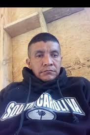 Departe de sus hijos.Oliver y Osmin Ochoa,queremos felicitar Ami papá  santos ochoa por estár de cumpleaños el día de hoy.Q Dios le permita  cumplir muchos años más de vida 🎉🥳este saludo va