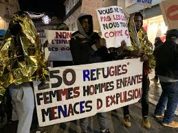 Faire du shopping au polygone et aux galeries lafayette (arrêt de tram antigone, du guesclin, comédie ou parking du polygone). Journee Internationale Des Migrants 300 Manifestants A Montpellier