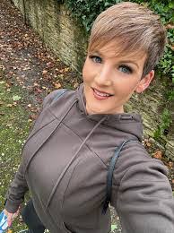 Robert Creger's Instagram, Twitter & Facebook