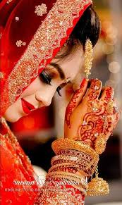 Pin By Sidram Mali On Dresses Indian Wedding Photography Couples Indian Wedding Photos Indian Wedding Photography Poses