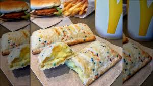 Mcdonald's, however, cautioned holiday pie fans the dessert may not be available at their favorite location, at least just yet. Mcdonald S Has Good News For Fans Of Its Holiday Pie