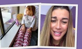 Αναστασια ζυγουρη | κάτω από: Ragizei Kardies H Errika Prezerakoy Gia Th Mikrh Anastasia Xreiazetai Thn Proseyxh Mas Gossip Tv Gr