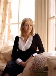 Rowling has a lot of problems. Joanne K Rowling Portraitiert In Der Bibliotheka Phantastika