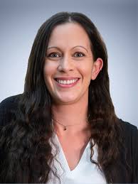 Lisa Reiter's Instagram, Twitter & Facebook