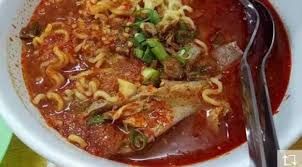 Siapa yang tidak mengenal seblak? Cara Membuat Seblak Mie Kuah