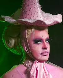 Claire Voyant (Nick Spindler) (@claire.voyant.queen) • Instagram photos and  videos