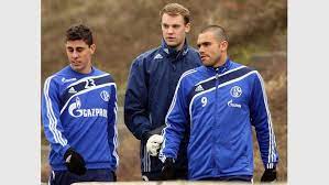 Brazilian footballer danilo avelar avelar playing for karpaty lviv in 2011personal informationfull name danilo fernando avelardate of birth in january 2011, he joined fc schalke 04 on loan, the new head coach of fc schalke 04 announced on 23 march 2011 that the club would not be taking up the. Eichkorn Leitet 1 Training Ohne Magath Fc Schalke 04 Bild De