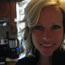 Danielle Hermes (@danimae7)