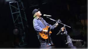 Maybe you would like to learn more about one of these? Chord Dan Kunci Gitar Lirik Lagu Surat Buat Wakil Rakyat Iwan Fals Paling Benar Tribun Manado