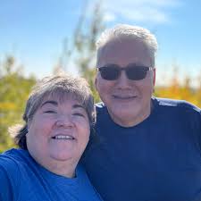 Jessie Holmes Wins Iditarod Race with Dog Team