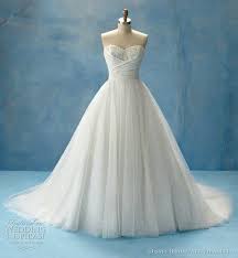 Disney S Inspired By Cinderella Wedding Dress So Pretty Disney Wedding Dresses Wedding Dresses Cinderella Princess Wedding Dresses