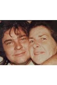 Steven Earl's Instagram, Twitter & Facebook