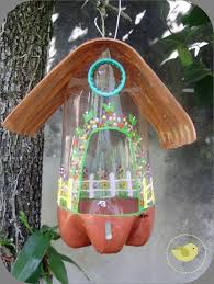 кормушка для птиц из пластиковой бутылки 5 литров фото Pet Bottle Ideas Bird Feeders 42 Ideas For 2019 In 2020 Bottle Crafts Recycled Crafts Bird Feeder Craft