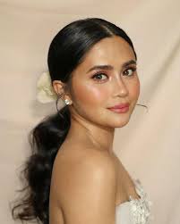 My favorite DJ, hands down! 😉 Check out these reviews! 🙌🏼