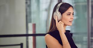 The Best Wireless Headphones Ever Made Just Got Even Better Best In Ear Headphones Best Headphones Noise Cancelling Headphones