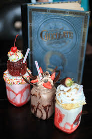 Enjoy the unique atmosphere and menu of the the toothsome chocolate emporium & savory feast kitchen at citywalk. Get Your Chocolate Fix At Universal Citywalk S Toothsome Chocolate Emporiummom It Forward