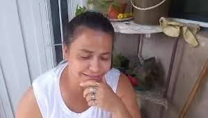 ENCONTRARON EN TILISARAO UN OSO MELOSO, El periodista Jorge Castro  entrevistó a Marcela Robles, dueña de la casa donde encontraron el ejemplar.