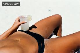 Maya Singer Sexy & Topless Photoshoot by Jeff Bierman - AZNude