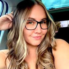 Brooke Whittington (@brookealise12)