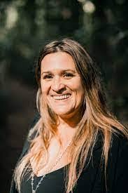 Tammy Rohner's Instagram, Twitter & Facebook