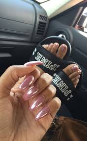 Pin De Tierra Lewis En Claws Manicura De Unas Unas Postizas De Gel Esmalte De Unas Mate