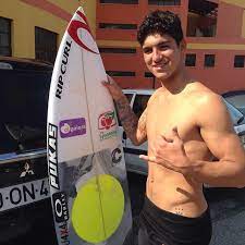 Gabriel medina pinto ferreira (born 22 december 1993) is a brazilian professional surfer, also the 2014 and 2018 wsl world champion. Perfil Aventura Conheca Gabriel Medina O Premiado Surfista Brasileiro