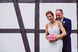 Brautkleider und hochzeitskleider in berlin & hamburg. Silke Mario Feiern Ihre Emotionale Hochzeit In Hovelhof Lina Loos Hochzeitsfotografie Loos Gehts De