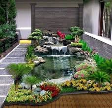 Bukit floral di depan rumah Dekorasi Taman Yang Menarik Mama Maszull