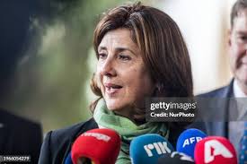 13 Photos & High Res Pictures