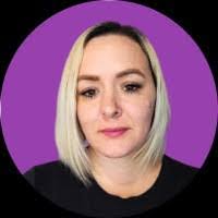 Candace Holmes's Instagram, Twitter & Facebook