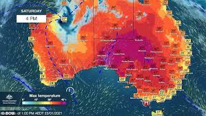 Bondi beach (waverley) is located in the sydney region, new south wales (nsw) in australia. Freedomroo Sydneysiders Flock To Bondi Beach In Their Thousands To Cool Off During Four Day Heatwave Australiannewsreview