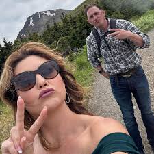 tanakafarms field trip with my kinder babe! I want a baby goat REAL BAD.  They have so many employees there it gives the impression having a farm  isn't *so* hard. 🤣 @tenleybreen