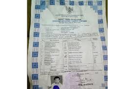 Ijazah memakai hologram asli, serta kertas cetak emboss seperti ijazah pada umumnya. Ijazah Jadi Bungkus Lombok Menurutmu