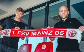 Learn all about the career and achievements of david nemeth at scores24.live! 1 Bundesliga Mainz Talent David Nemeth Direkt Zuruck Nach Osterreich News Fussballdaten