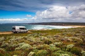 Pour mettre en place cette façon de penser, rien lancé en 2006, autonews est un site de référence traitant de l'actualité automobile avec des dossiers, des essais, des reportages sur les grands. Passer L Hiver En Camping Car Au Portugal Reportage En Algarve Etranger Algarve Camping Camping Car