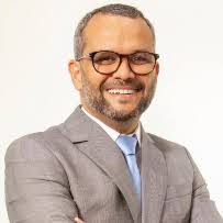 Amr Assal's Instagram, Twitter & Facebook