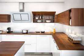 Eigentlich Zu Schade Fur Den Hintergrund Modern Von Schmidt Kuchen Modern Homify Einbaukuche Kuchendesign Schrank Kuche