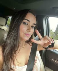 I cote de Pablo promise to love you from the very depth of my heart If I  can get Hi from you❤️🌸💖♥️❣️❣️