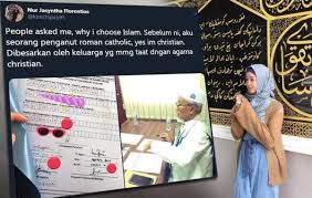 Mengucapkan dua kalimah syahadah merupakan rukun islam yang pertama. Gadis Lahir Dalam Keluarga Non Muslim Negative Tentang Islam Akhirnya Mengucap 2 Kalimah Syahadah Kartel Dakwah