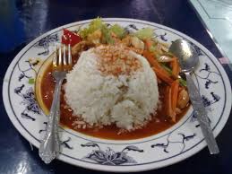 Hampir di setiap kota ada penjual nasi goreng travelingyuk telah memilihkan beberapa yang khas dari berbagai daerah di nusantara. Resepi Nasi Goreng Paprik