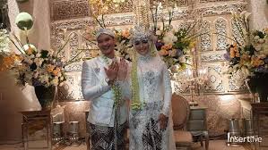 Mereka menikah di bandung, jawa barat, minggu (1/12/2019). Nikahi Citra Kirana Rezky Aditya Grogi
