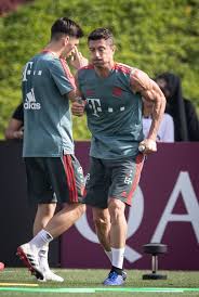 Download tiktok video of robert lewandowski | no watermark | free download. Lewandowski Chuyen Nghiá»‡p HÆ¡n Nhiá»u Ronaldo Va Sáº½ VÆ°á»£t Anh Ta á»Ÿ Tuá»•i 35 Ghiá»n Bong Ä'a