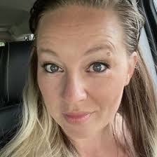 Amanda Ritson's Instagram, Twitter & Facebook